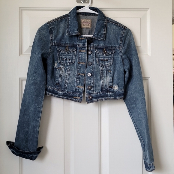 Crop top style jean jacket Size Small - Picture 2 of 6
